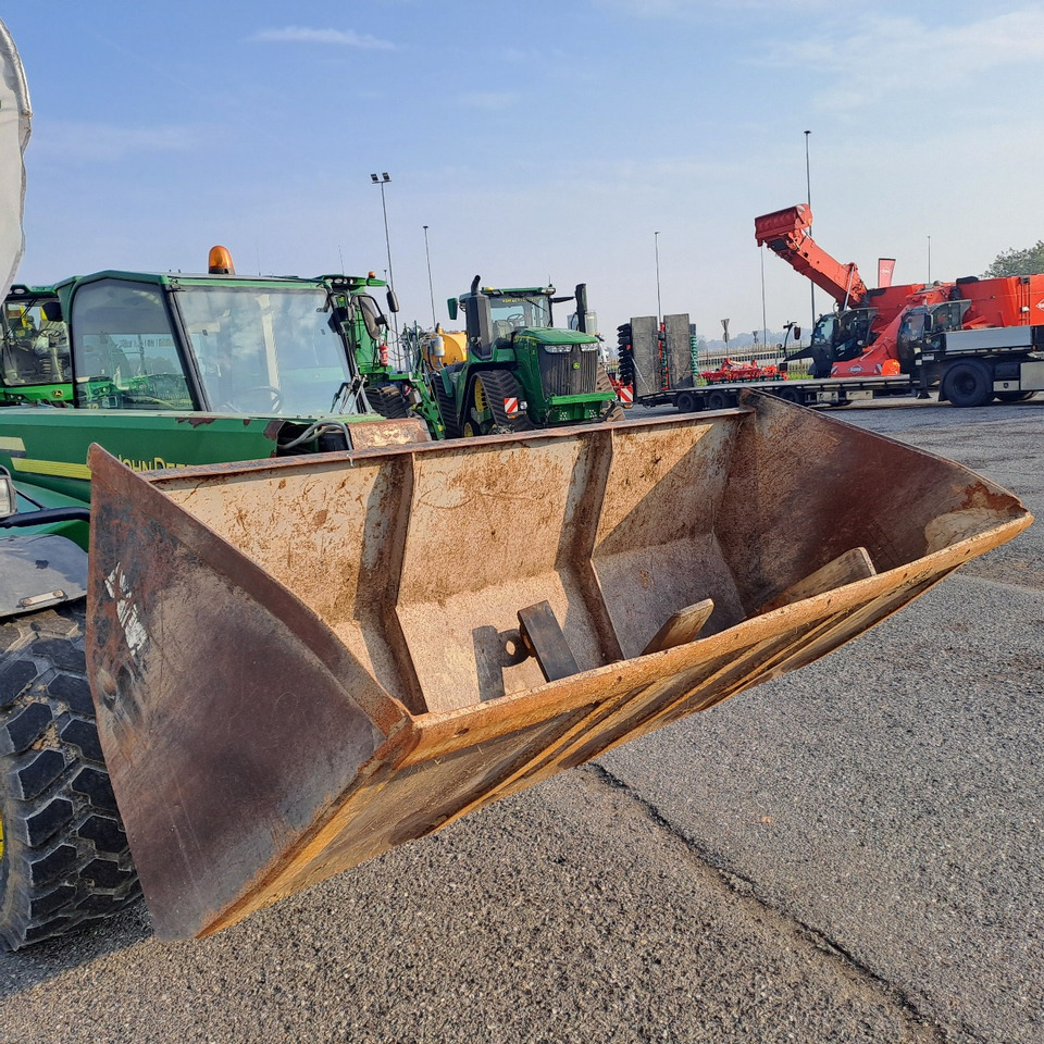 TELESCOPICO JOHN DEERE 3400 - Empilhador telescópico: foto 5 TELESCOPICO JOHN DEERE 3400 - Empilhador telescópico: foto 5