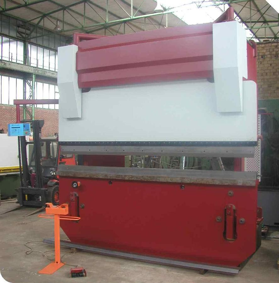 Abkantpresse - Quinadeira: foto 2 Abkantpresse - Quinadeira: foto 2