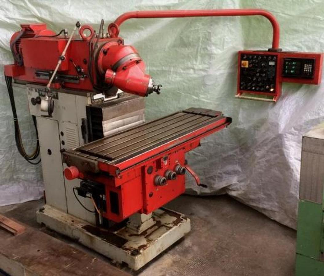 Konsolfräsmaschine (Universalfräsmaschine) STROJTOS - Fresadora: foto 1 Konsolfräsmaschine (Universalfräsmaschine) STROJTOS - Fresadora: foto 1