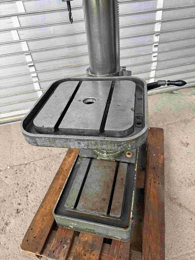 Säulenbohrmaschine ALZMETALL - Engenho de furar: foto 2 Säulenbohrmaschine ALZMETALL - Engenho de furar: foto 2