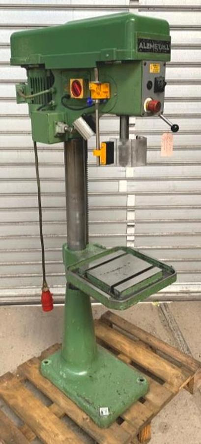 Säulenbohrmaschine ALZMETALL - Engenho de furar: foto 2 Säulenbohrmaschine ALZMETALL - Engenho de furar: foto 2