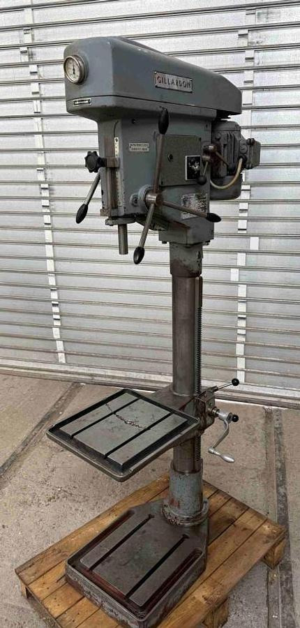 Säulenbohrmaschine GILLARDON - Engenho de furar: foto 1 Säulenbohrmaschine GILLARDON - Engenho de furar: foto 1