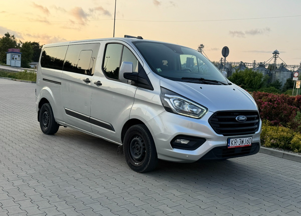 Ford Transit Custom 2.0 170 KM L2 LONG 2021 LED 8 osobowy NAWIEWY miejsc Salon PL - Minibus, Furgão de passageiros: foto 1 Ford Transit Custom 2.0 170 KM L2 LONG 2021 LED 8 osobowy NAWIEWY miejsc Salon PL - Minibus, Furgão de passageiros: foto 1
