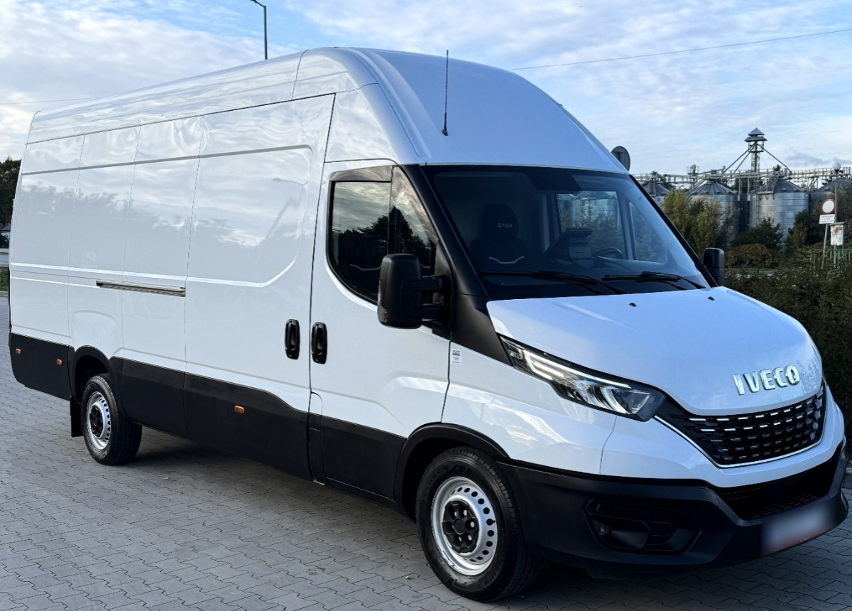 Iveco Daily L4H3 3.0 180KM Hi-matic LED KAMERA Bezwypadkowy Salon PL FV23 - Furgão: foto 3 Iveco Daily L4H3 3.0 180KM Hi-matic LED KAMERA Bezwypadkowy Salon PL FV23 - Furgão: foto 3