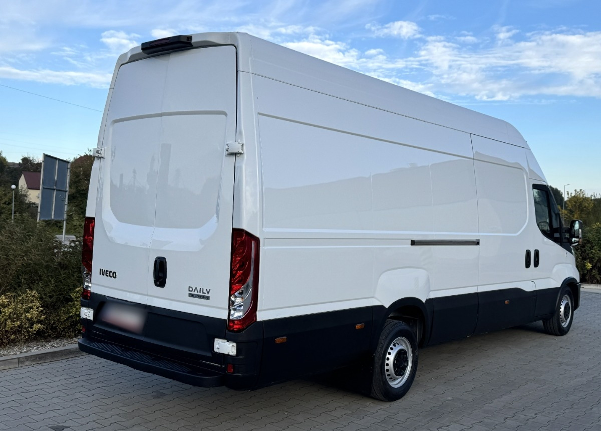 Iveco Daily L4H3 3.0 180KM Hi-matic LED KAMERA Bezwypadkowy Salon PL FV23 - Furgão: foto 4 Iveco Daily L4H3 3.0 180KM Hi-matic LED KAMERA Bezwypadkowy Salon PL FV23 - Furgão: foto 4