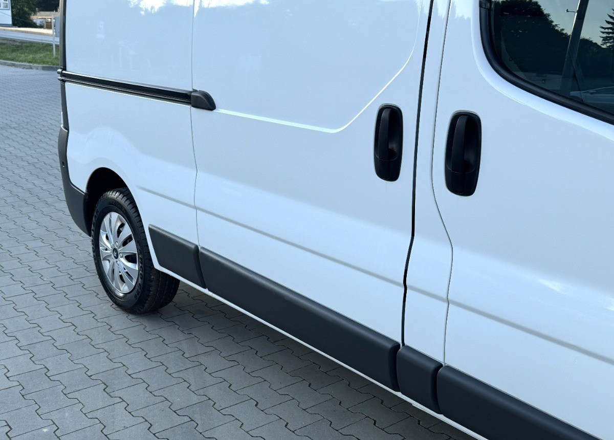 Furgão Renault Trafic 2.0 DCI 115KM LONG 2012 Rok Klimatyzacja Nawigacja BEZWYPADKOWY: foto 10