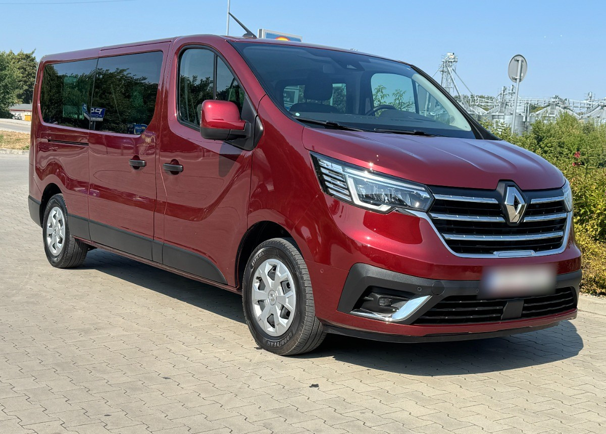 Renault Trafic Long 9 osobowy 2.0 DCI 170KM AUTOMAT NAWIEWY Salon PL FV23 NOWY - Minibus, Furgão de passageiros: foto 1 Renault Trafic Long 9 osobowy 2.0 DCI 170KM AUTOMAT NAWIEWY Salon PL FV23 NOWY - Minibus, Furgão de passageiros: foto 1