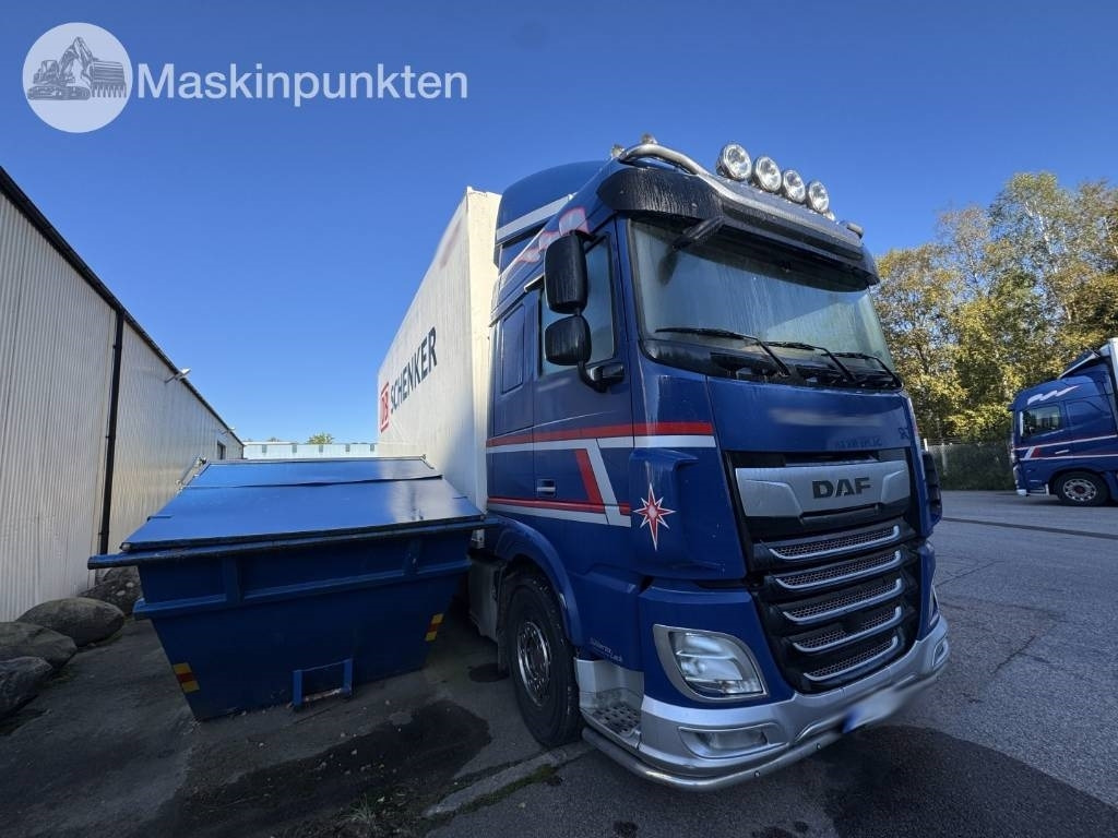 DAF FAS XF530Z - Camião furgão: foto 4 DAF FAS XF530Z - Camião furgão: foto 4
