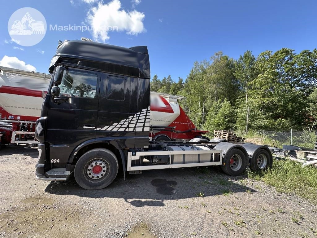 Camião chassi DAF XF 510: foto 7