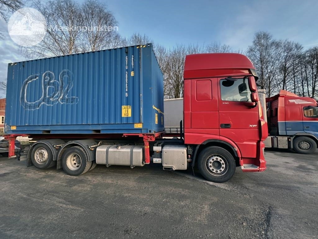 DAF XF 530 - Camião transportador de contêineres/ Caixa móvel: foto 3 DAF XF 530 - Camião transportador de contêineres/ Caixa móvel: foto 3
