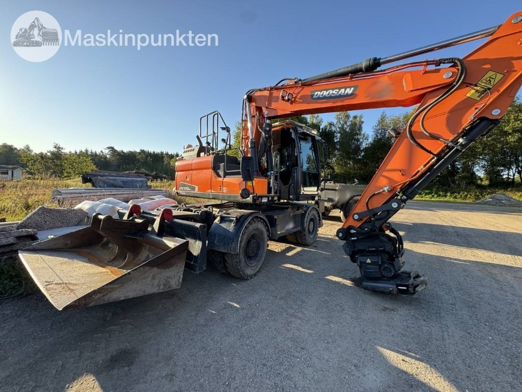 Doosan DX 170 W-5 + Tippvagn + Redskap - Escavadeira de rodas: foto 5 Doosan DX 170 W-5 + Tippvagn + Redskap - Escavadeira de rodas: foto 5