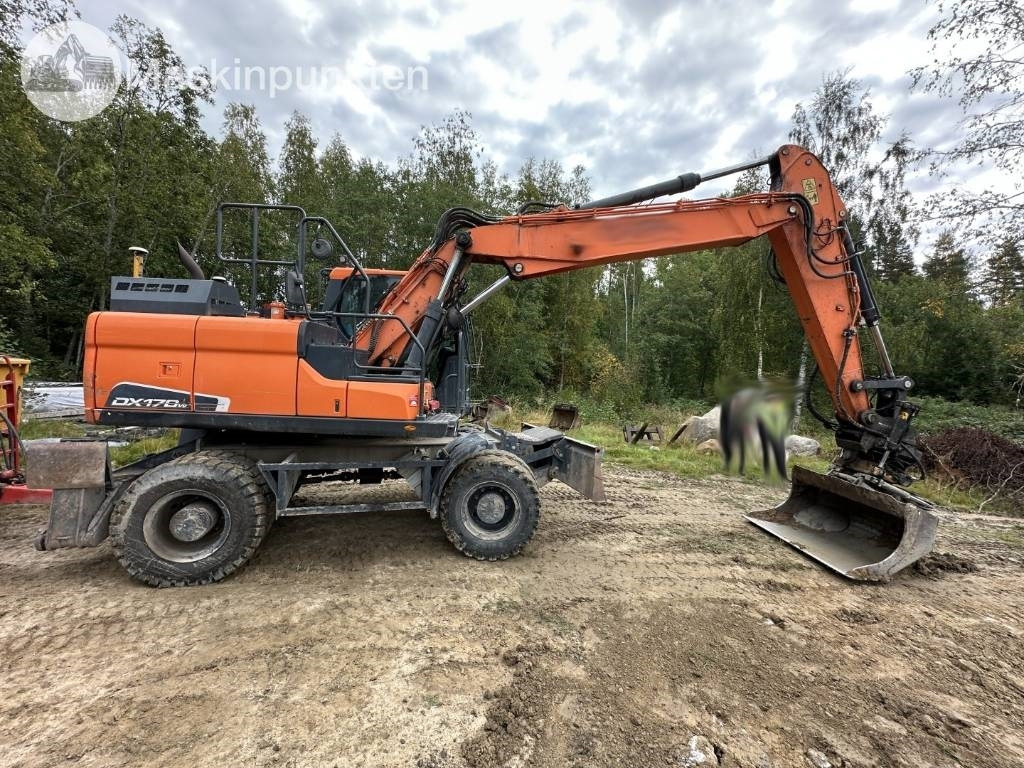Doosan DX 170 W - Escavadeira de rodas: foto 4 Doosan DX 170 W - Escavadeira de rodas: foto 4