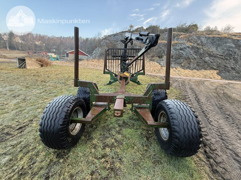 Reboque florestal Farma FMW 11-7.5 Skogskärra: foto 6