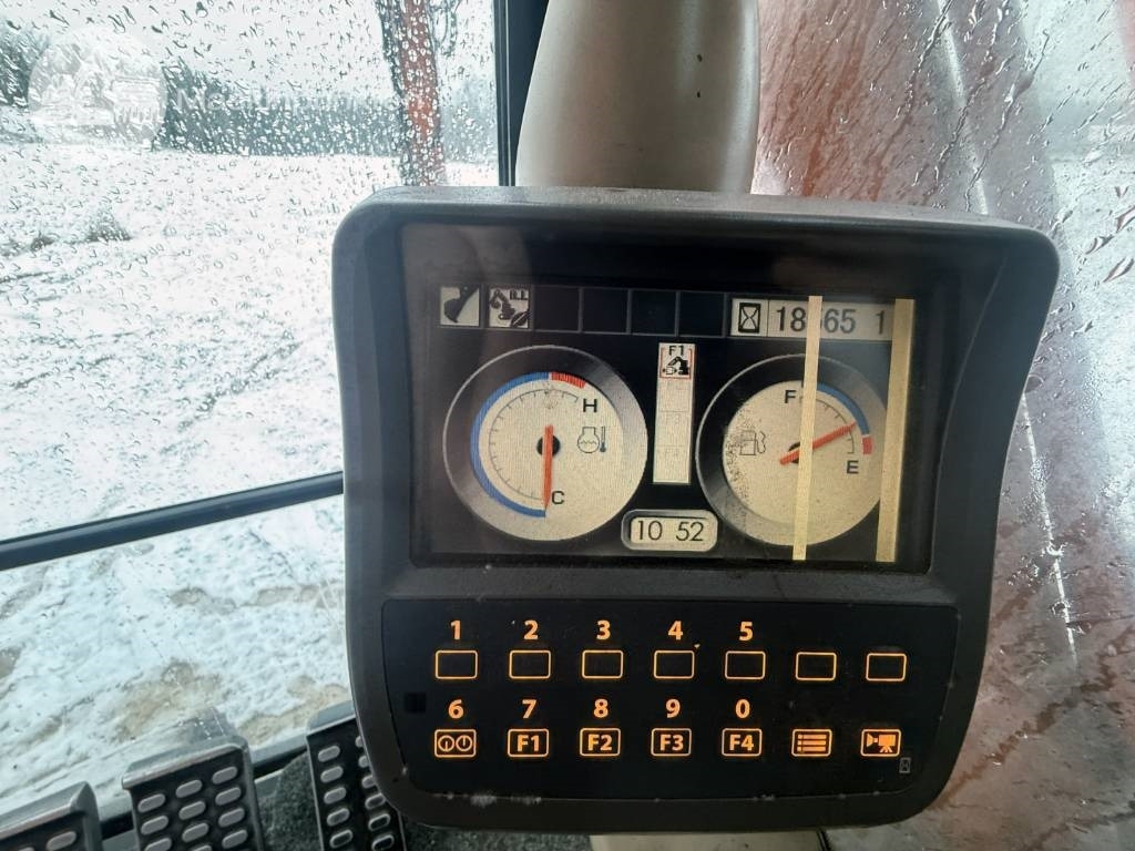 Escavadora de rastos Hitachi ZX 250 LC-3: foto 23