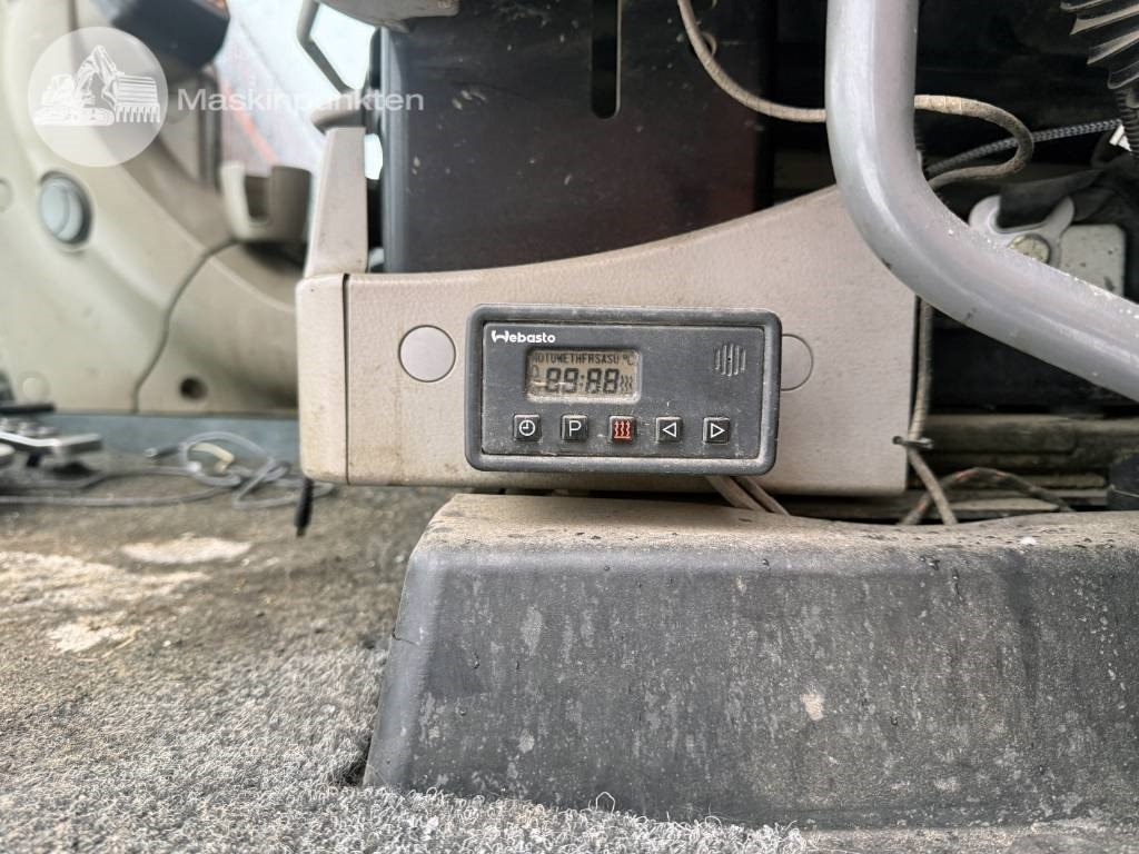 Escavadora de rastos Hitachi ZX 250 LC-3: foto 12