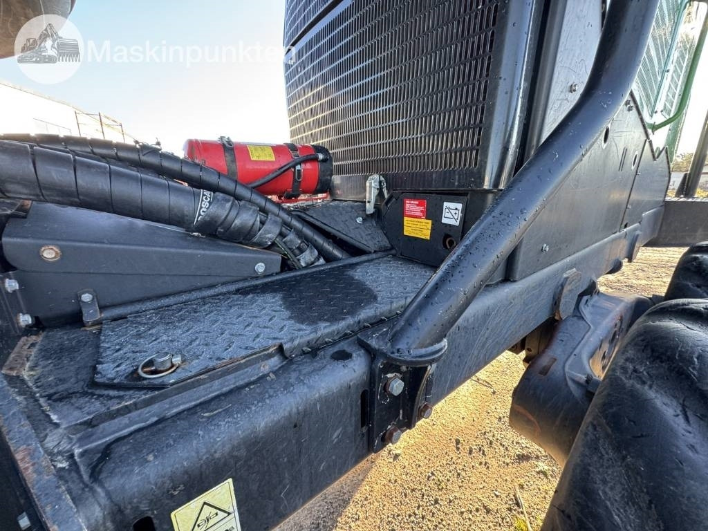 Harvester John Deere 1270 E: foto 19