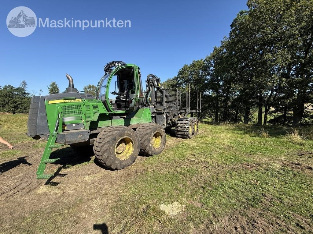 John Deere 1510 G - Forwarder: foto 1 John Deere 1510 G - Forwarder: foto 1