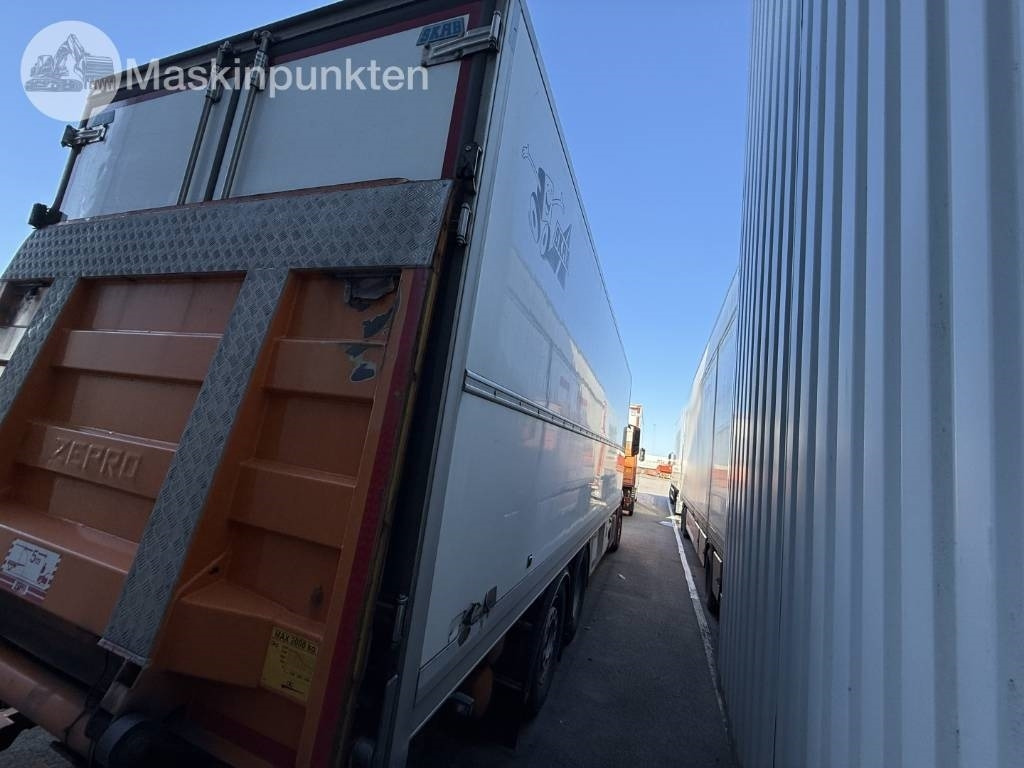 Mercedes-Benz Actros 2551 - Camião frigorífico: foto 4 Mercedes-Benz Actros 2551 - Camião frigorífico: foto 4