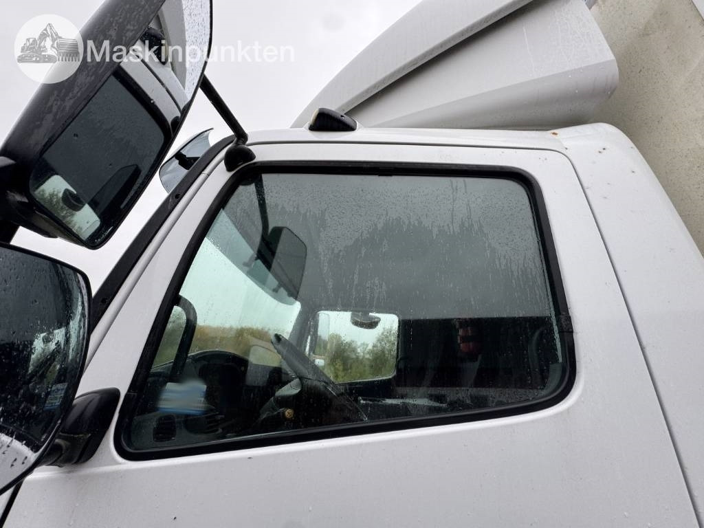 Leasing de Mercedes-Benz Atego 1223  Mercedes-Benz Atego 1223: foto 24