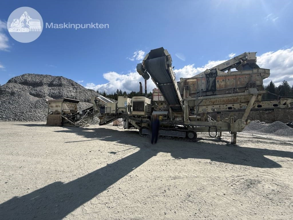 Metso LT 1100 + Bandmatare - Britadeira móvel: foto 1 Metso LT 1100 + Bandmatare - Britadeira móvel: foto 1