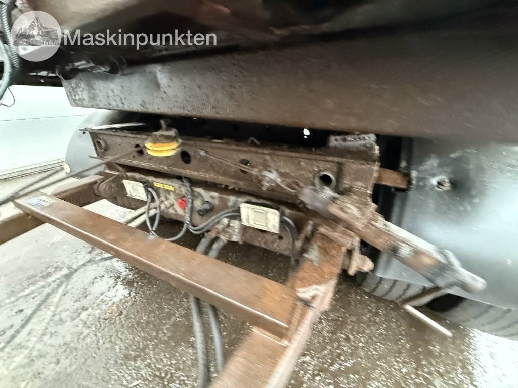 Reboque transporte de madeira Parator ST 18-20: foto 15