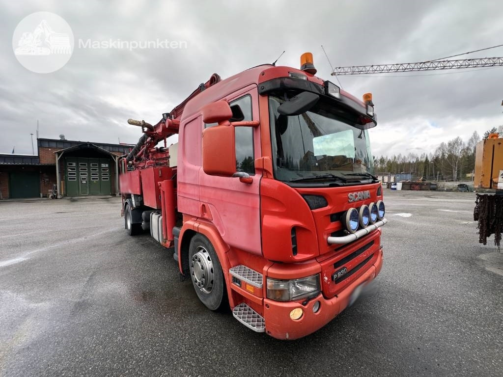 Scania P 230 LB - Autobomba de betão: foto 1 Scania P 230 LB - Autobomba de betão: foto 1