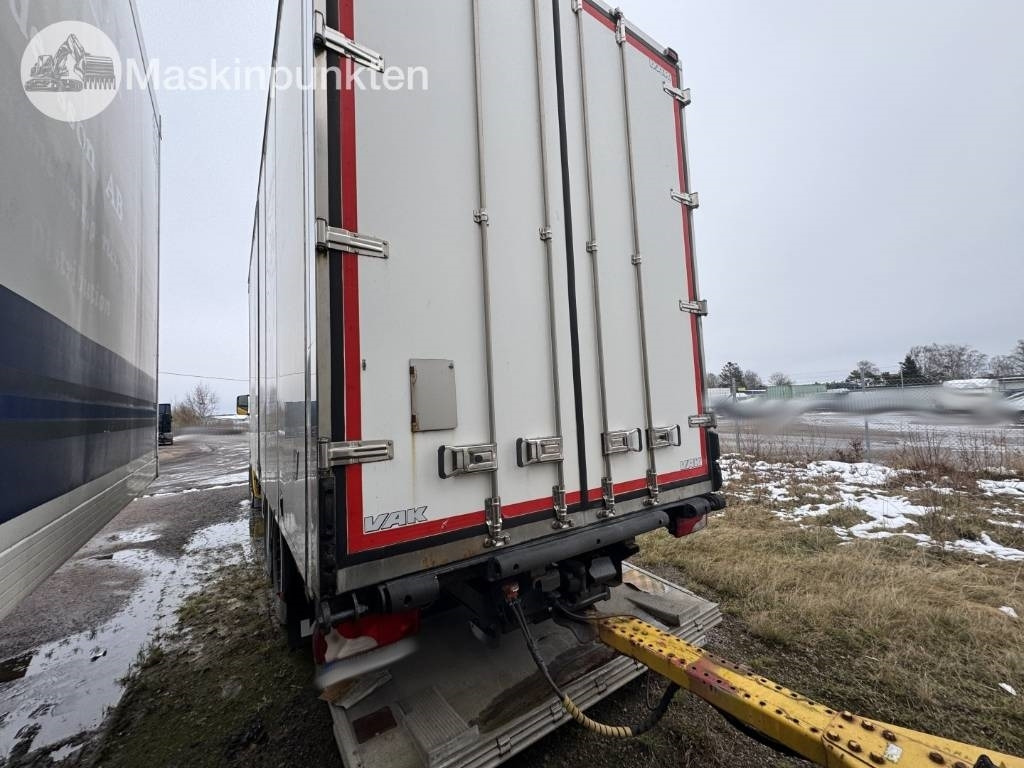 Scania R 124 - Camião furgão: foto 2 Scania R 124 - Camião furgão: foto 2