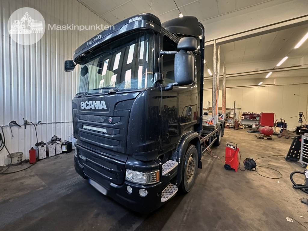 Scania R 490 LB - Camião de transporte de madeira: foto 1 Scania R 490 LB - Camião de transporte de madeira: foto 1