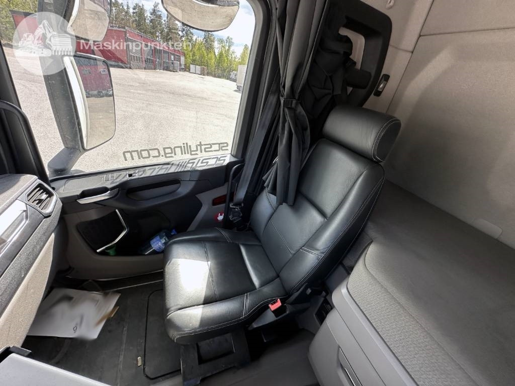 Camião furgão Scania R 520: foto 30