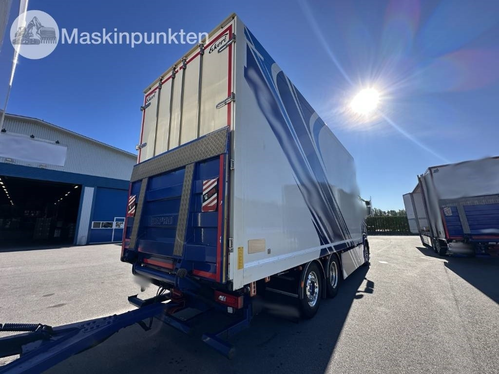 Scania R 520 - Camião furgão: foto 5 Scania R 520 - Camião furgão: foto 5