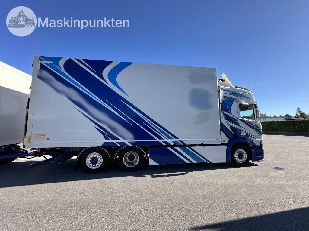 Scania R 520 - Camião furgão: foto 4 Scania R 520 - Camião furgão: foto 4
