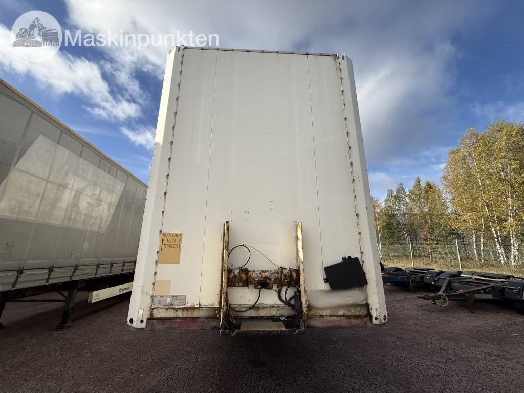 Schmitz SKO 24 - Semi-reboque furgão: foto 2 Schmitz SKO 24 - Semi-reboque furgão: foto 2