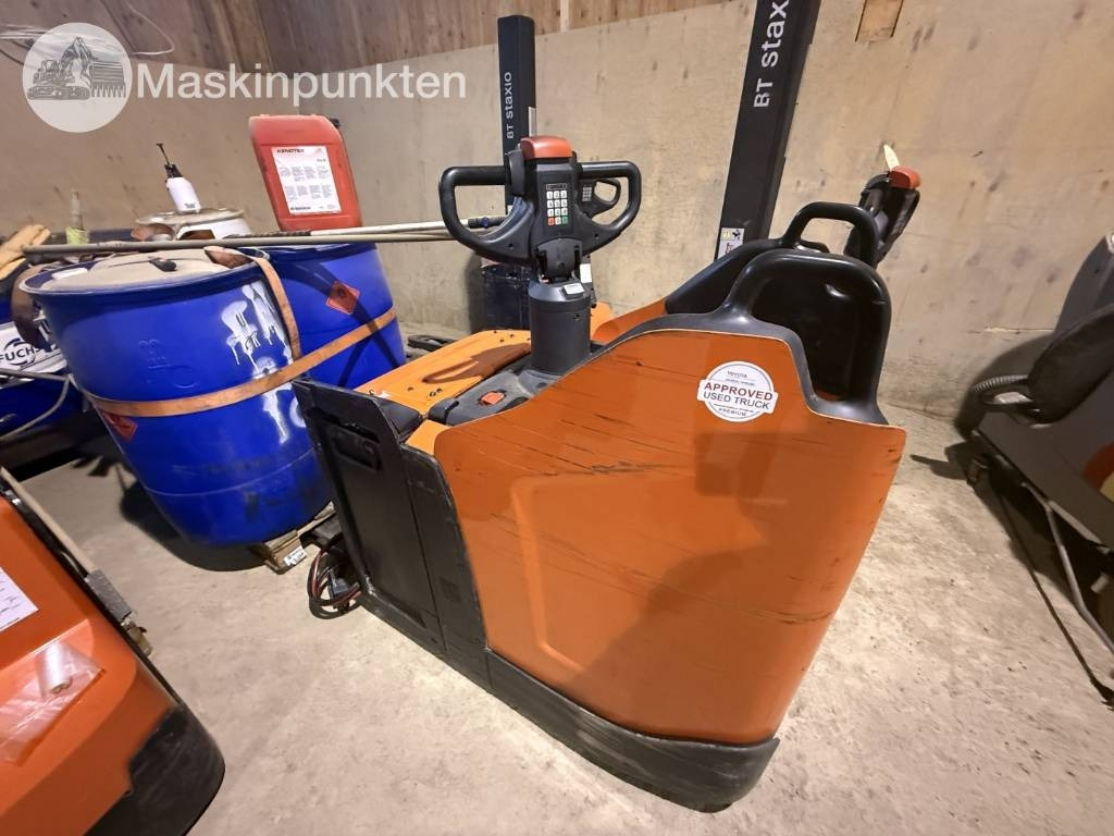 Toyota BT LPE 250 - Empilhadeira elétrica: foto 1 Toyota BT LPE 250 - Empilhadeira elétrica: foto 1