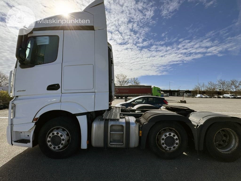 Mercedes-Benz Actros 2545 - Tractor: foto 4 Mercedes-Benz Actros 2545 - Tractor: foto 4
