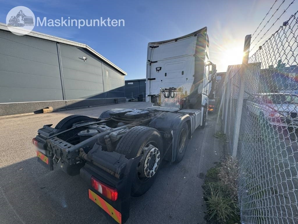 Mercedes-Benz Actros 963-4-C - Tractor: foto 3 Mercedes-Benz Actros 963-4-C - Tractor: foto 3