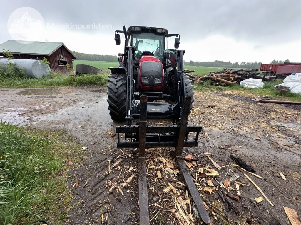 Valtra N 121 - Trator: foto 3 Valtra N 121 - Trator: foto 3