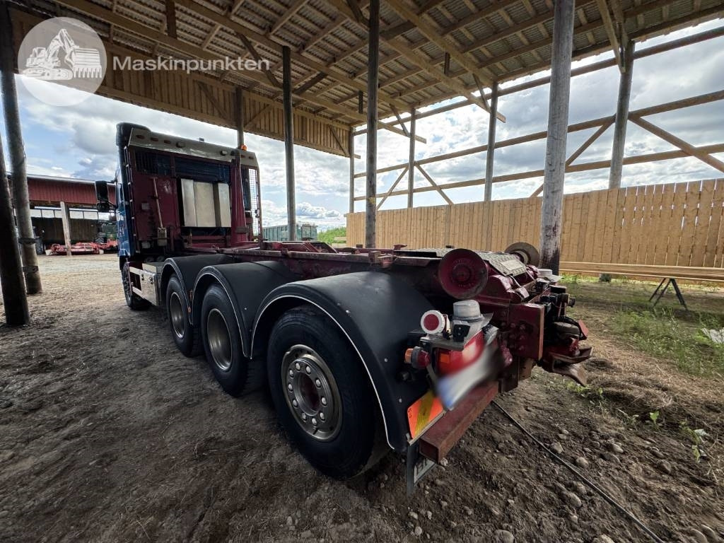 Volvo FH 16 550 - Camião polibenne: foto 2 Volvo FH 16 550 - Camião polibenne: foto 2