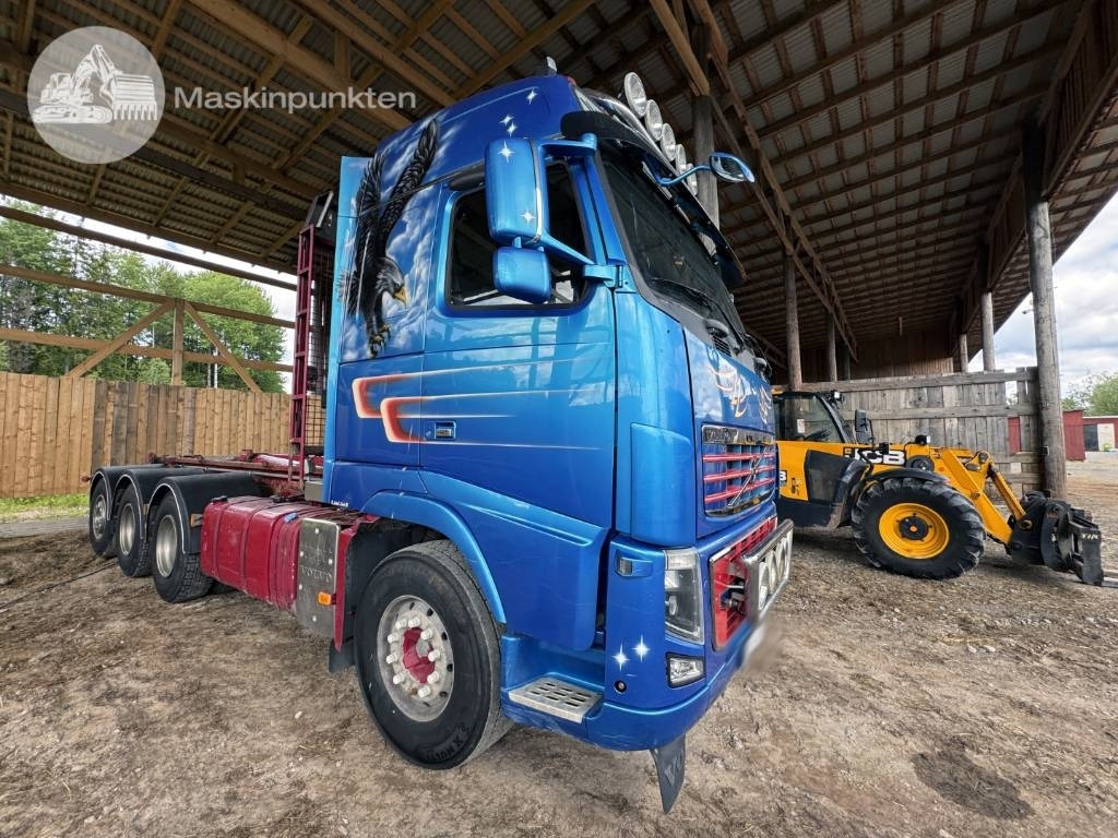 Volvo FH 16 550 - Camião polibenne: foto 5 Volvo FH 16 550 - Camião polibenne: foto 5