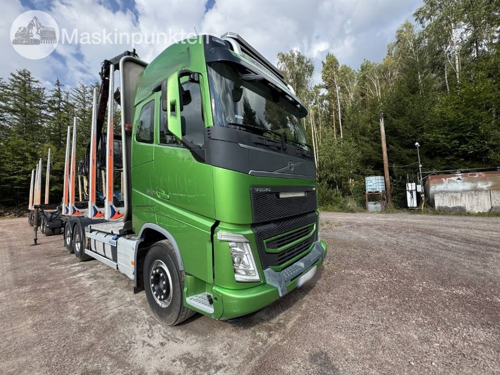 Volvo FH 16 550 - Camião de transporte de madeira: foto 4 Volvo FH 16 550 - Camião de transporte de madeira: foto 4