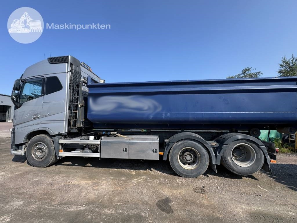 Volvo FH 16 750 - Camião polibenne: foto 3 Volvo FH 16 750 - Camião polibenne: foto 3
