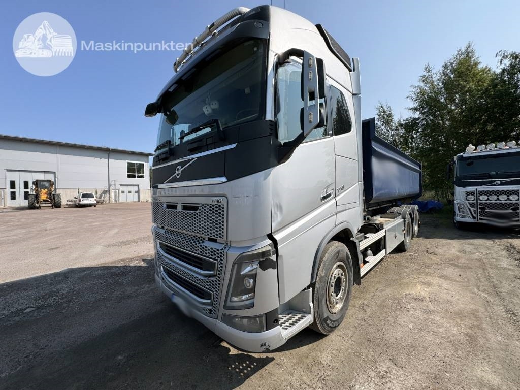 Volvo FH 16 750 - Camião polibenne: foto 2 Volvo FH 16 750 - Camião polibenne: foto 2