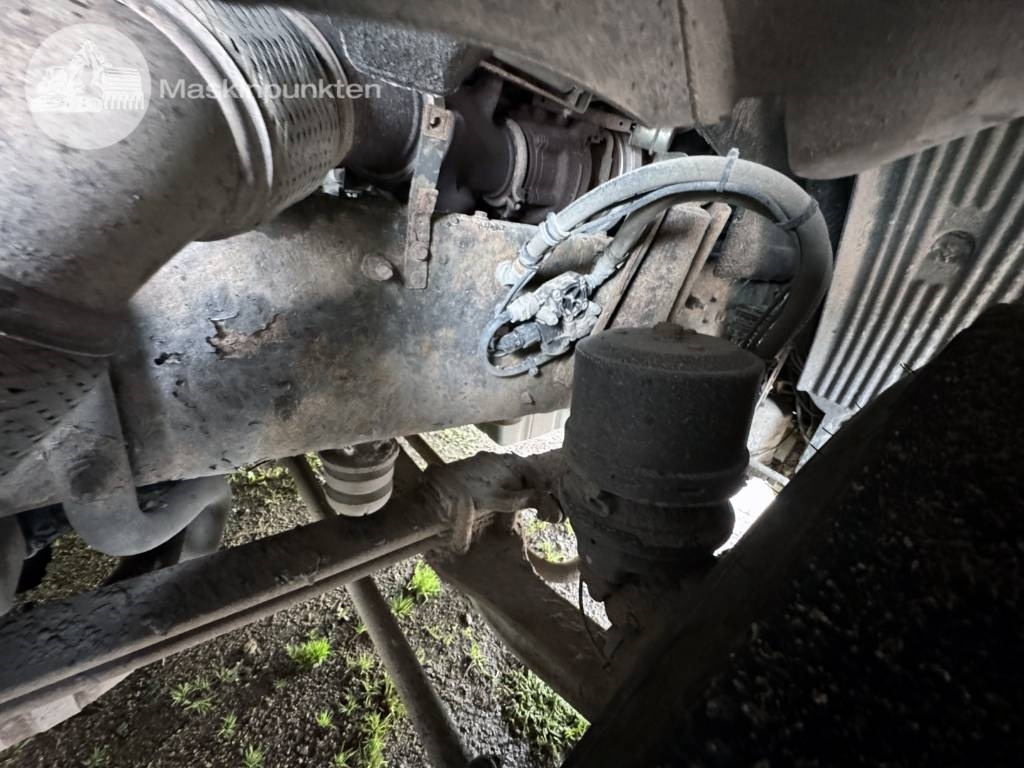 Camião polibenne Volvo FH 480: foto 28