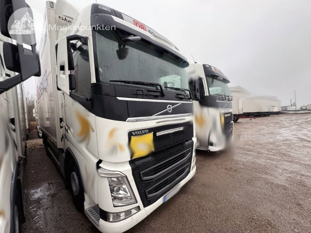 Volvo FH 500 - Camião furgão: foto 2 Volvo FH 500 - Camião furgão: foto 2