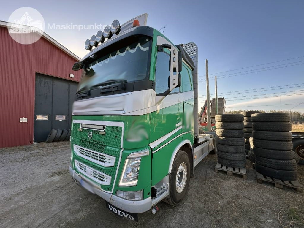 Volvo FH 540 - Camião de transporte de madeira: foto 2 Volvo FH 540 - Camião de transporte de madeira: foto 2