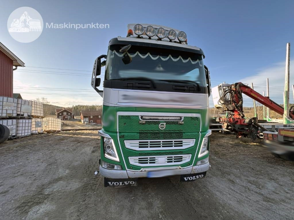 Volvo FH 540 - Camião de transporte de madeira: foto 3 Volvo FH 540 - Camião de transporte de madeira: foto 3