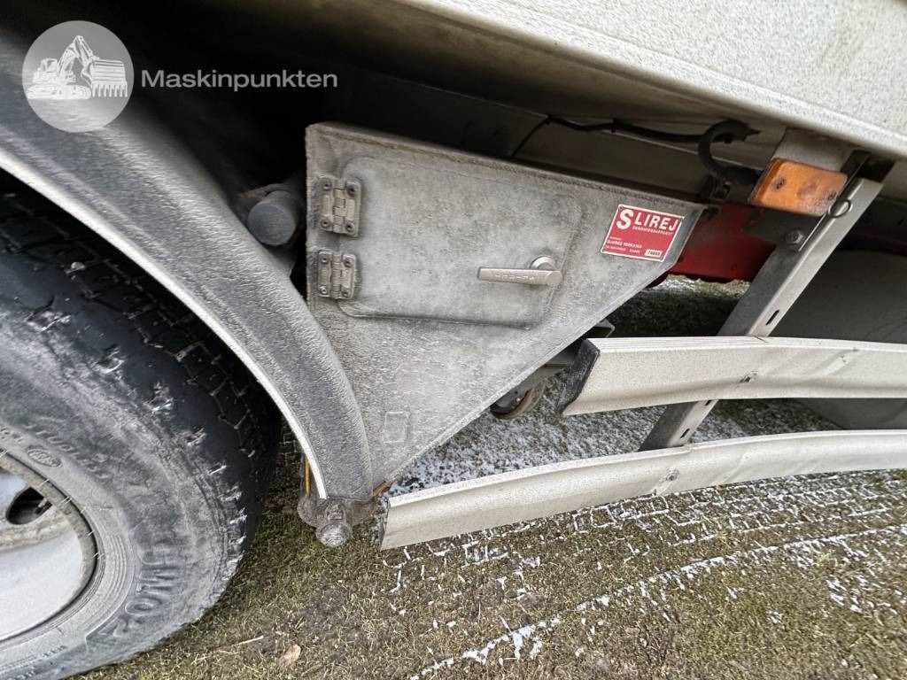 Camião frigorífico Volvo FL 240: foto 47