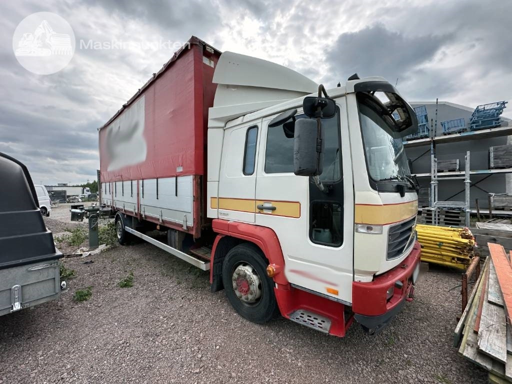 Volvo FL 6 - Camião furgão: foto 3 Volvo FL 6 - Camião furgão: foto 3