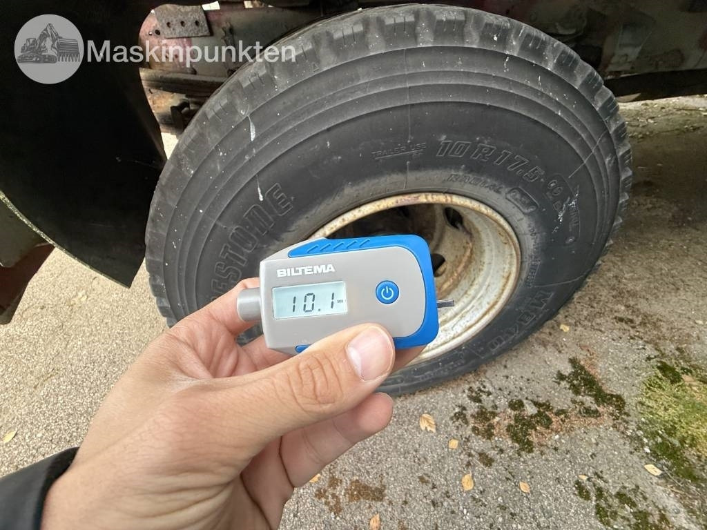 Camião basculante Volvo FL 611: foto 27