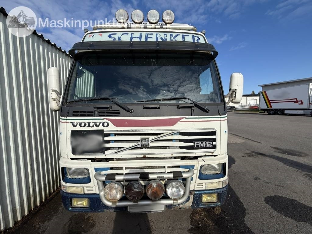Volvo FM 12 - Camião furgão: foto 2 Volvo FM 12 - Camião furgão: foto 2