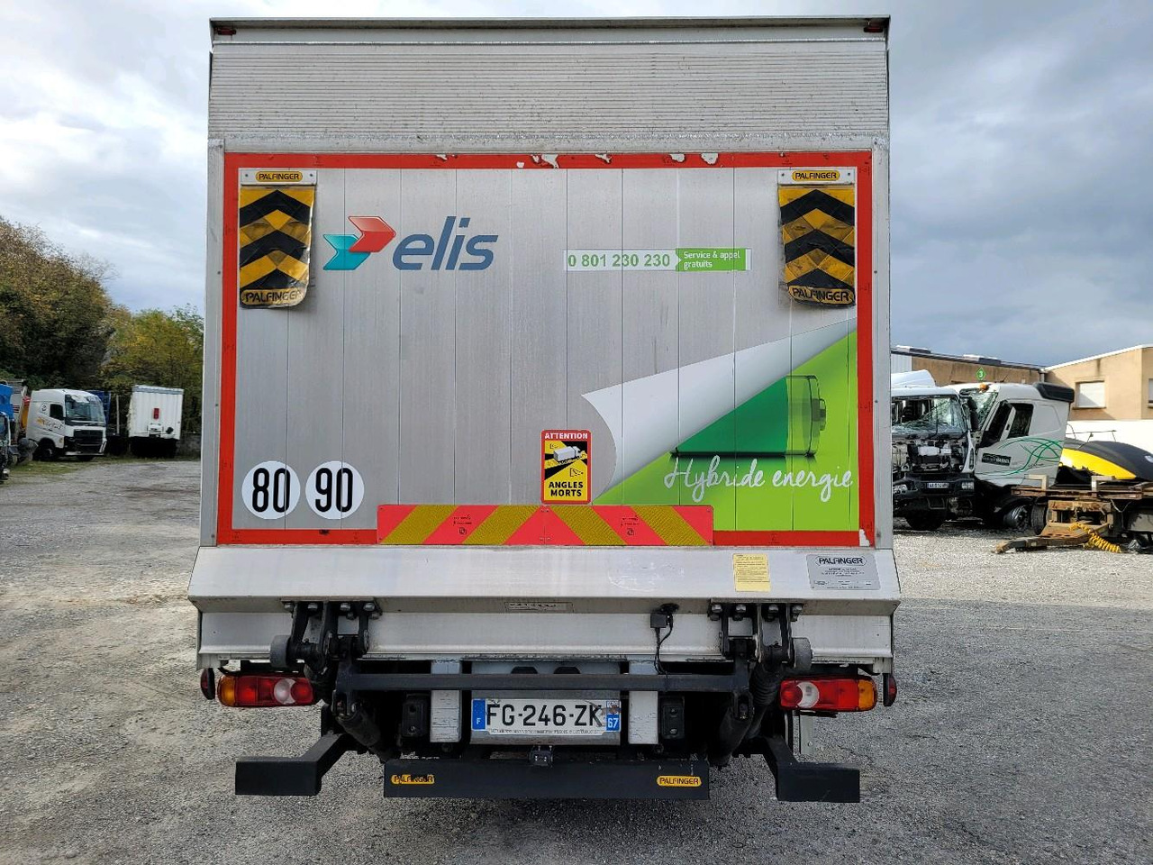 FUSO CANTER 7C15 - Camião furgão: foto 5 FUSO CANTER 7C15 - Camião furgão: foto 5